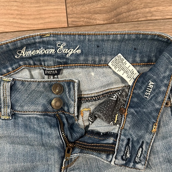 American Eagle Artist Stretch Jean Capris - lightly distressed style - Size: 2 - Picture 6 of 6